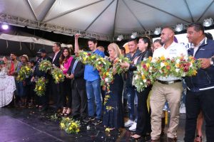 Inauguran la Parada de las Flores, en Tierras Altas