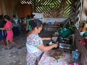 Las incansables mujeres Naso emprenden en el turismo