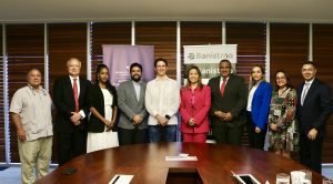 <strong>El Gobierno de Panamá y el BID Invest apuestan al turismo con programas de garantías bancarias</strong>«/></a></div><div class=