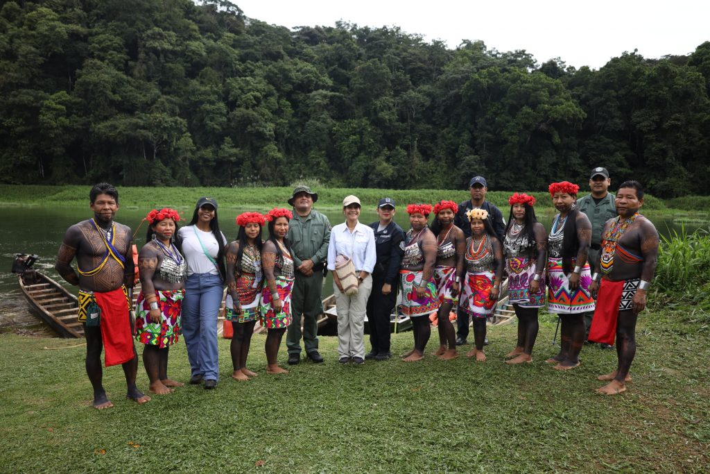 ATP establece acciones con comunidades de la comarca Emberá, de la Cuenca del Rio Chagres