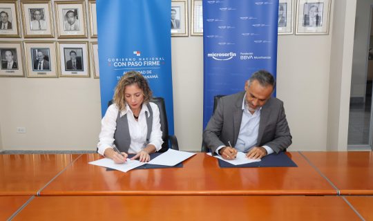 Microserfin y ATP suscriben alianza para fortalecer el emprendimiento turístico en Panamá